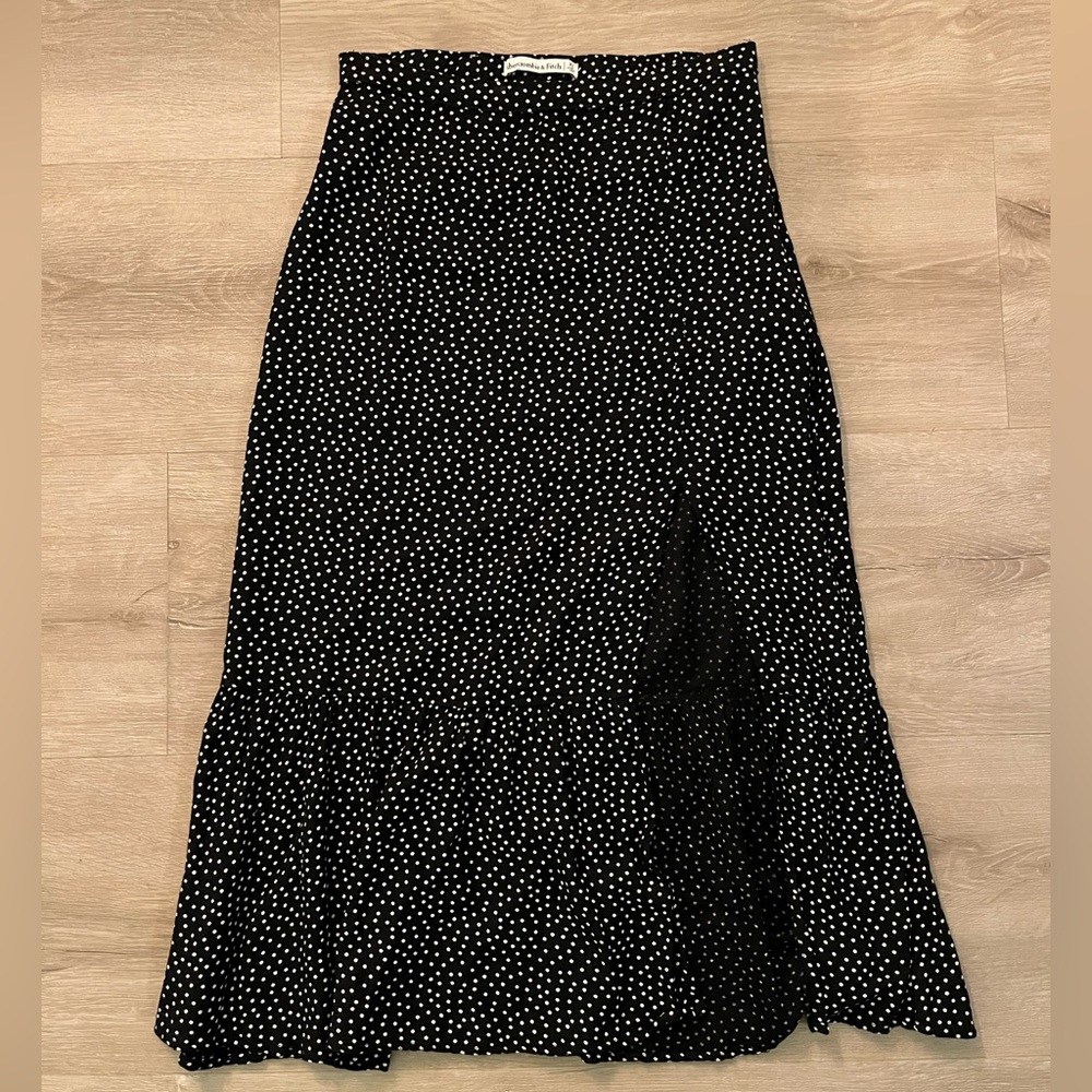 Abercrombie & Fitch Polka Dot Midi Skirt EUC